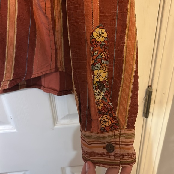 Tommy Bahama Men’s Dress Shirt - Picture 2 of 8